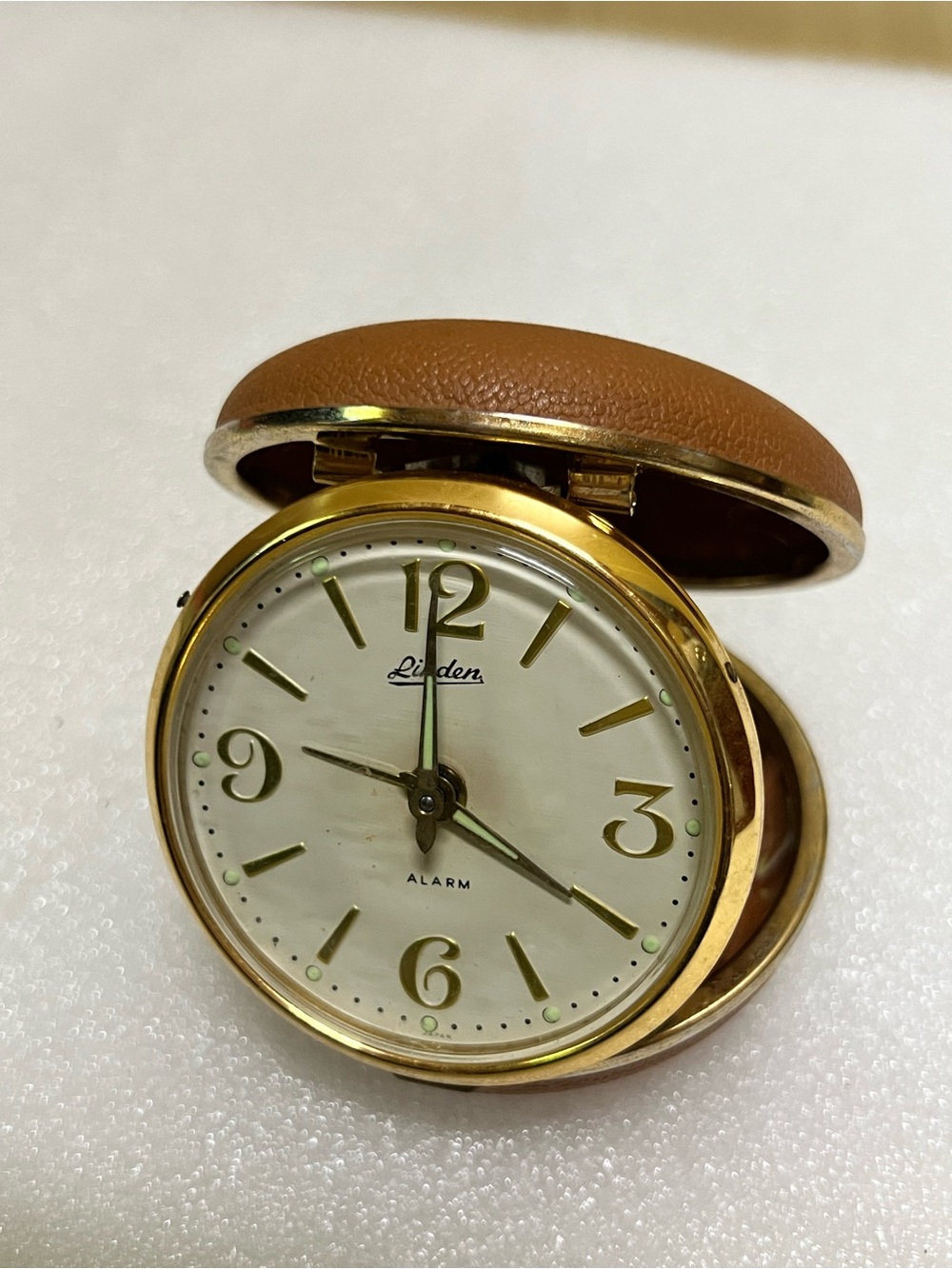 Vintage Linden Travel Alarm Clock, clamshell clock
